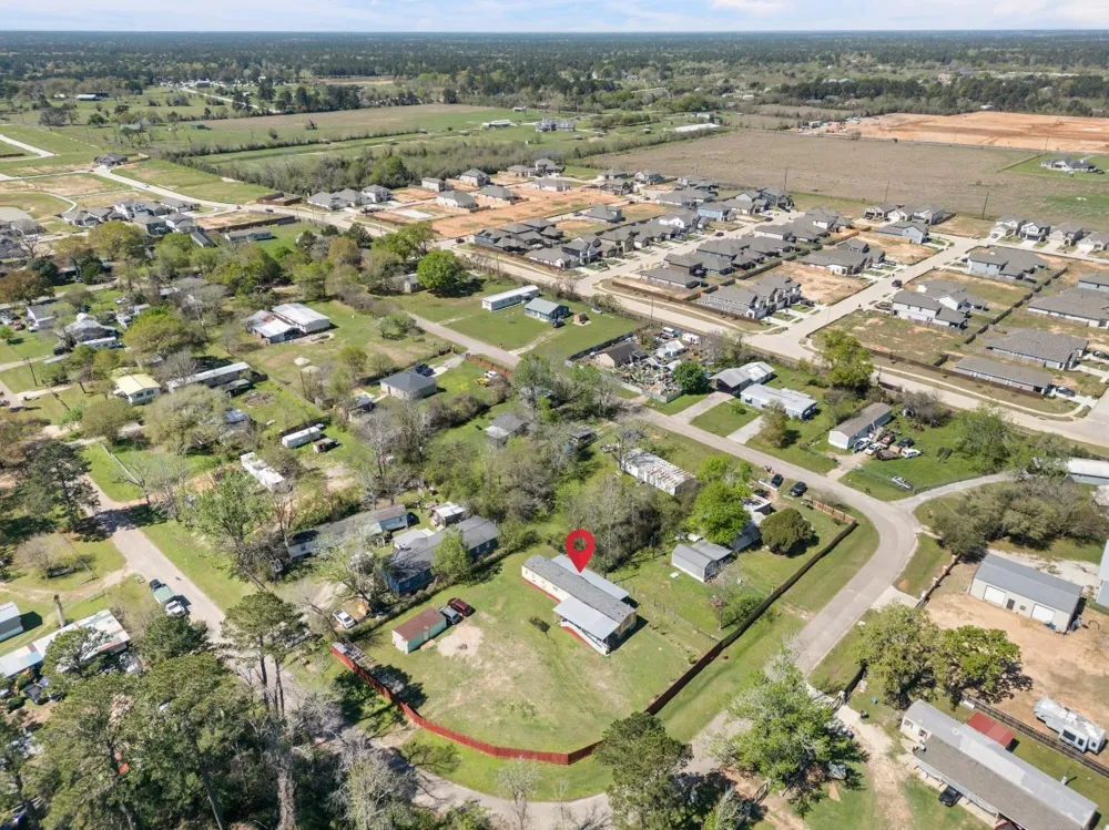 606 S Pine Hill Street Pinehurst, TX 77362