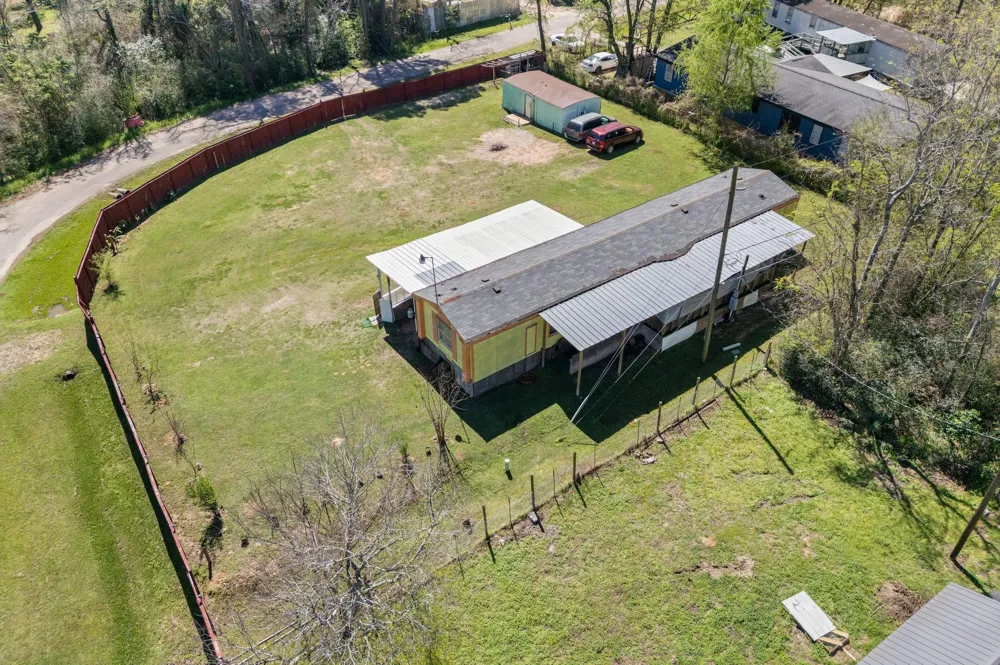 606 S Pine Hill Street Pinehurst, TX 77362