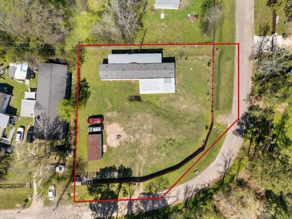 606 S Pine Hill Street Pinehurst, TX 77362