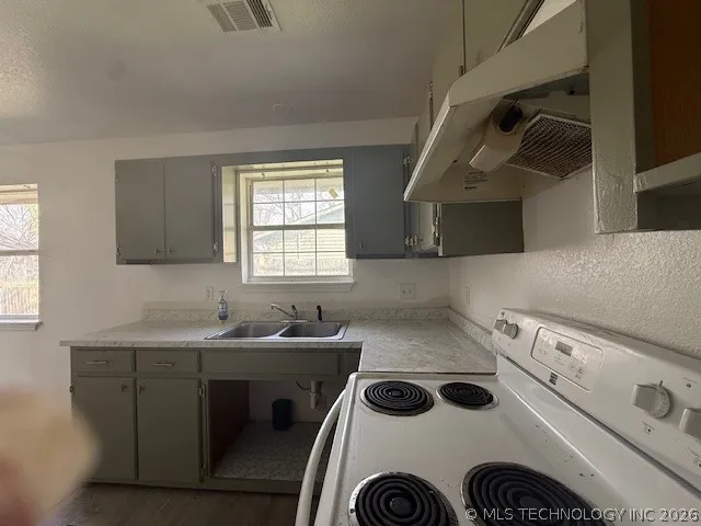 312 S 2nd Durant, OK 74701