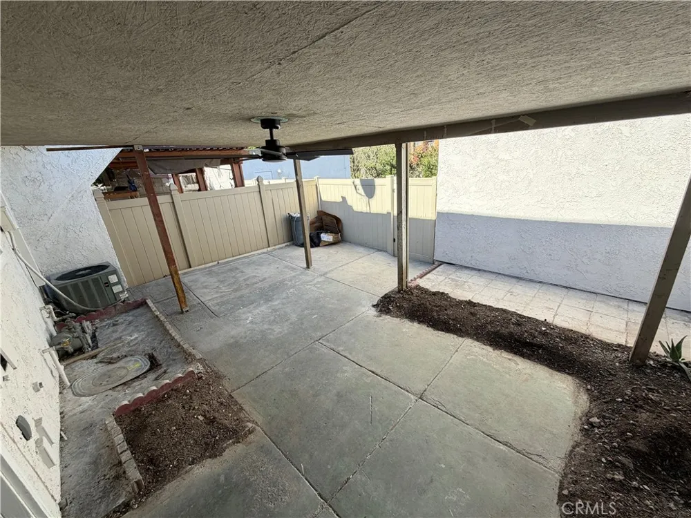 1091 Clark Riverside, CA 92501