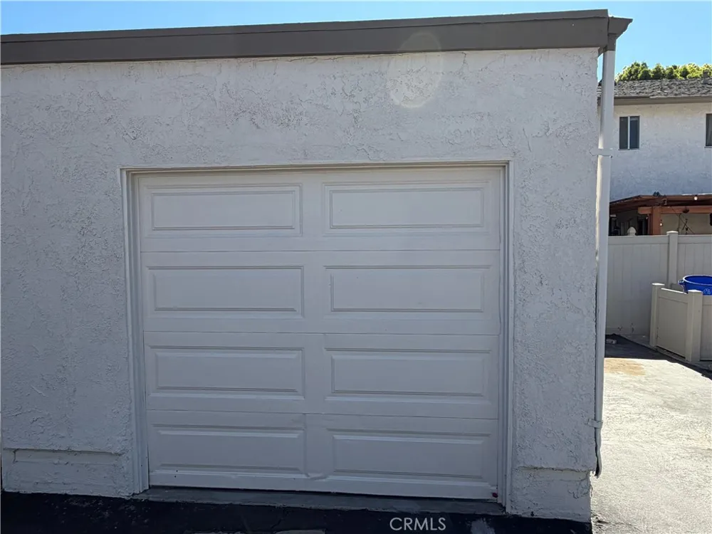 1091 Clark Riverside, CA 92501