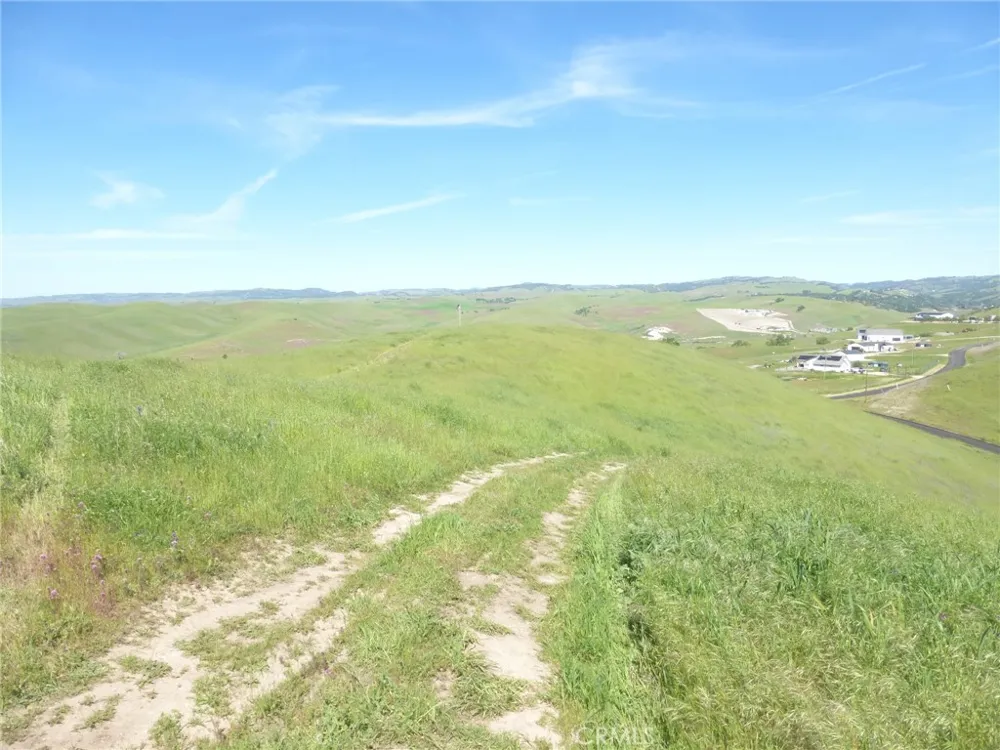 Douglas Rd. (Lots 28, 33 & 34) San Miguel, CA 93451