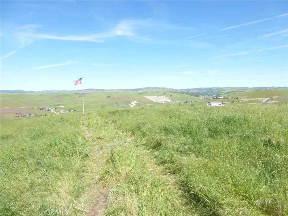 Douglas Rd. (Lots 28, 33 & 34) San Miguel, CA 93451