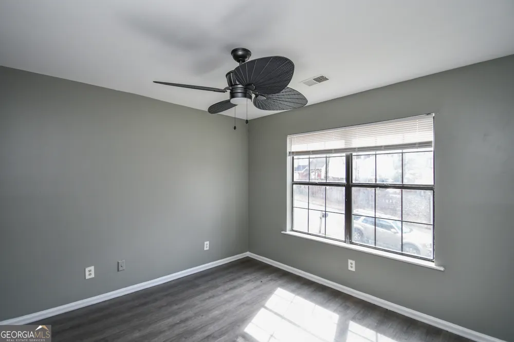 735 Oak DR Hapeville, GA 30354