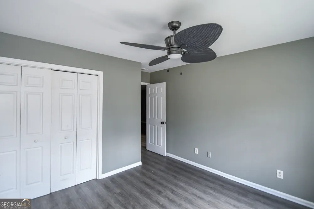 735 Oak DR Hapeville, GA 30354