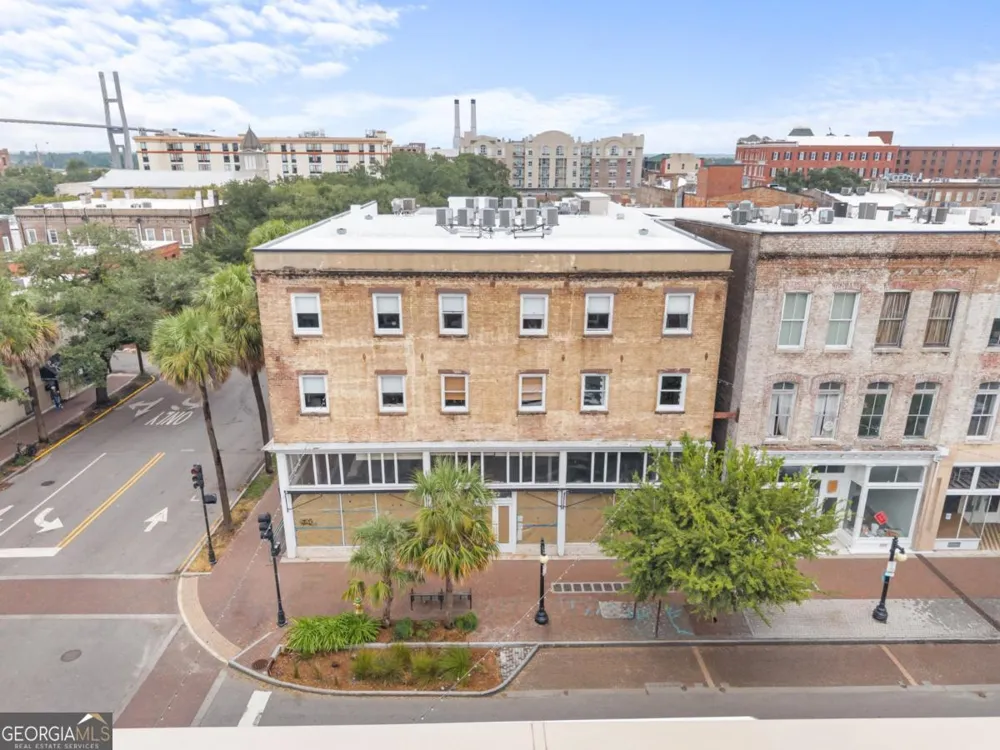 310 W Broughton ST Savannah, GA 31401