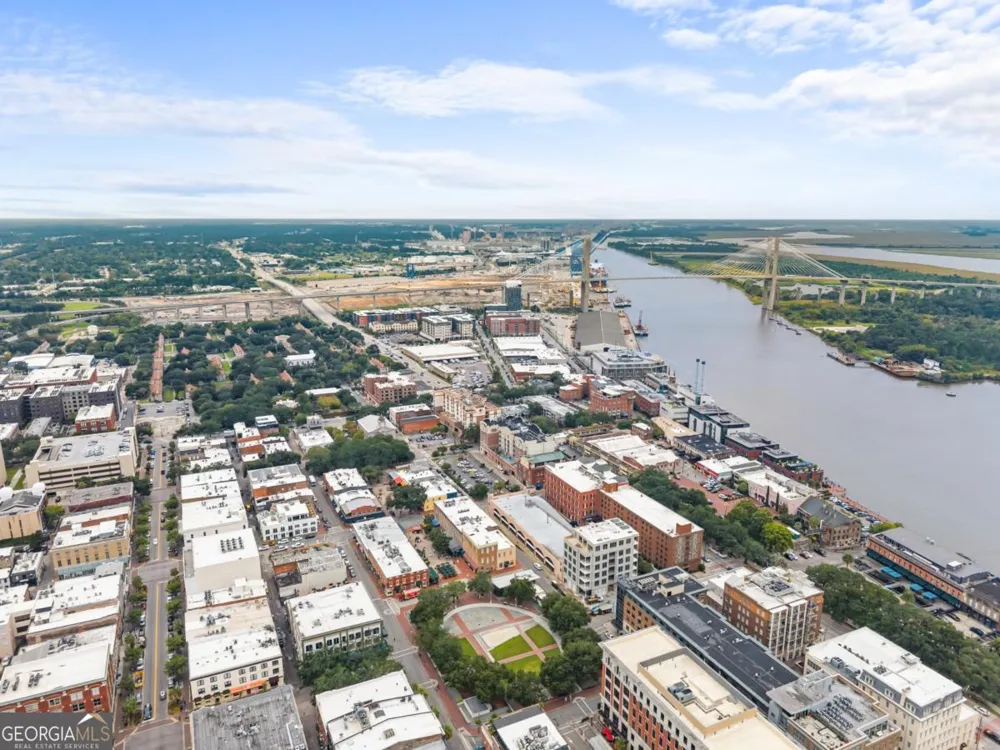 310 W Broughton ST Savannah, GA 31401