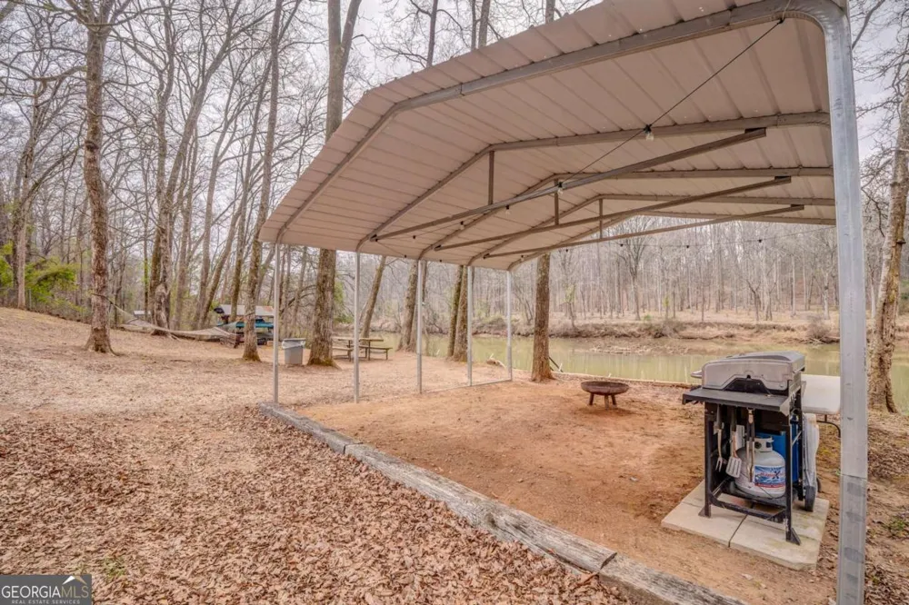 42 River Oaks DR SW Cartersville, GA 30120