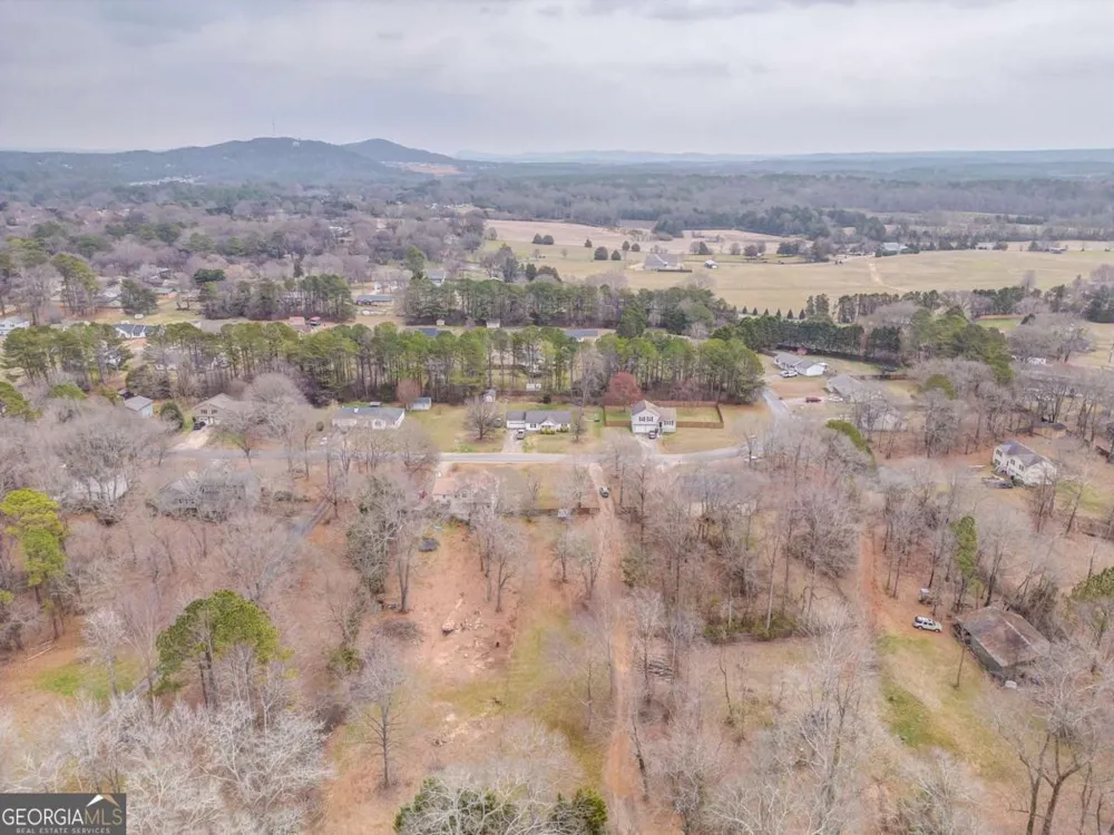 42 River Oaks DR SW Cartersville, GA 30120