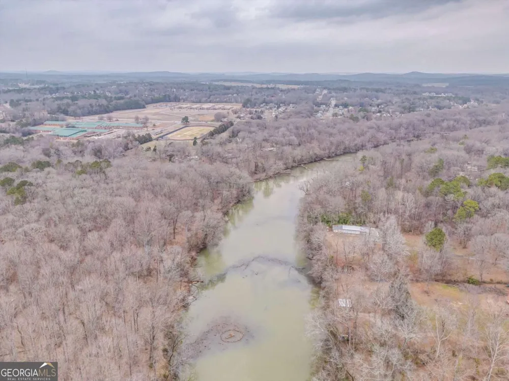42 River Oaks DR SW Cartersville, GA 30120