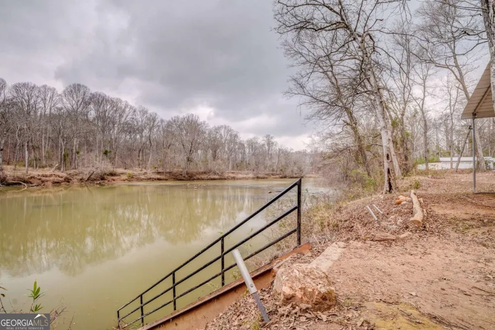 42 River Oaks DR SW Cartersville, GA 30120