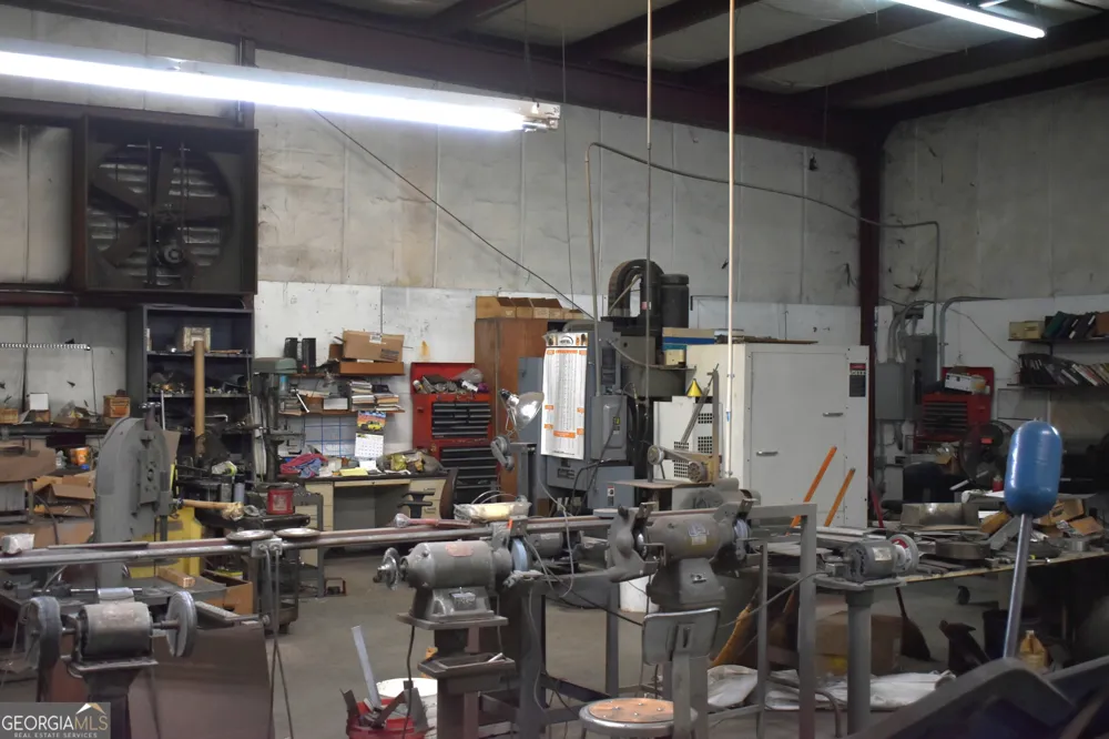 908 Harris Industrial BLVD Vidalia, GA 30474