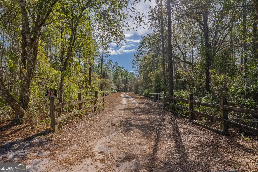 TRACT 1 - 12321 Highway 185 St. George, GA 31562