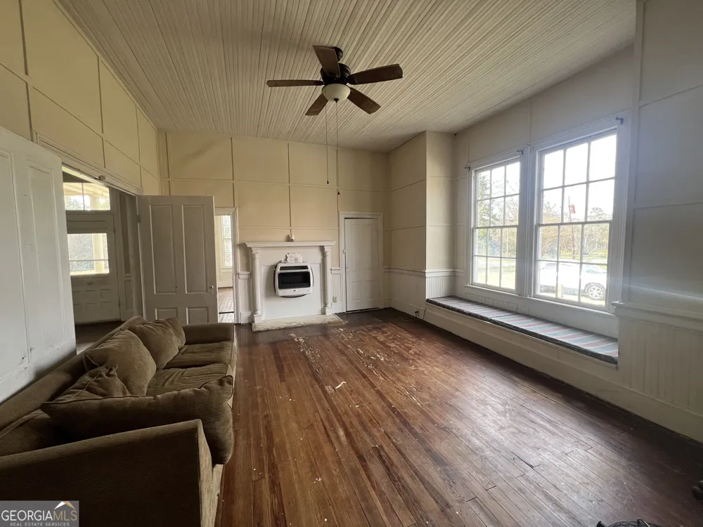 179 Independence ST Tignall, GA 30668