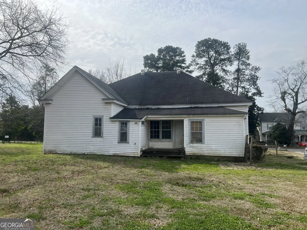 179 Independence ST Tignall, GA 30668