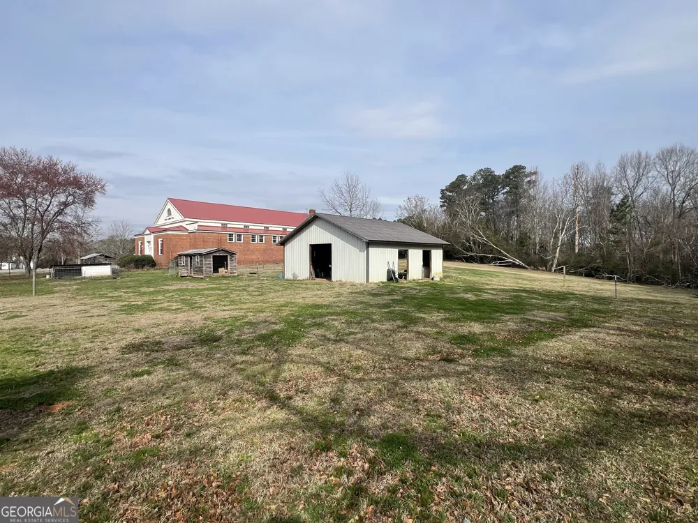 179 Independence ST Tignall, GA 30668