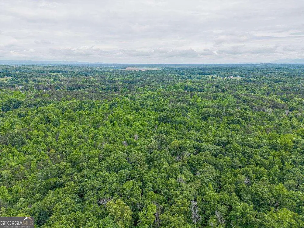 2148 Red Bud RD NE Calhoun, GA 30701