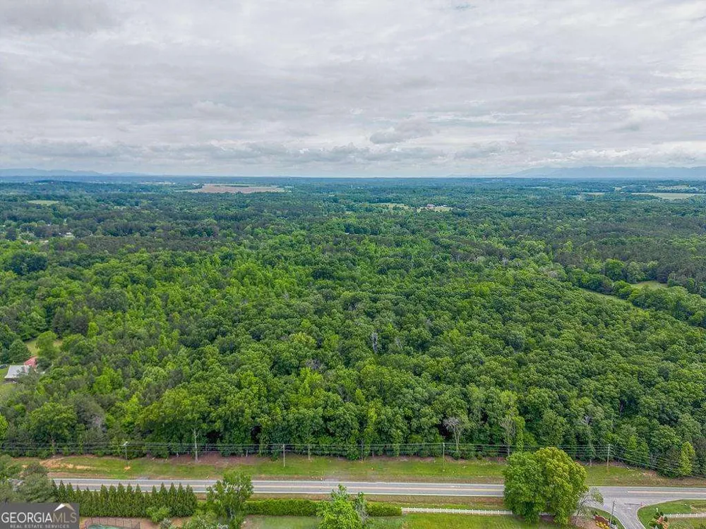 2148 Red Bud RD NE Calhoun, GA 30701