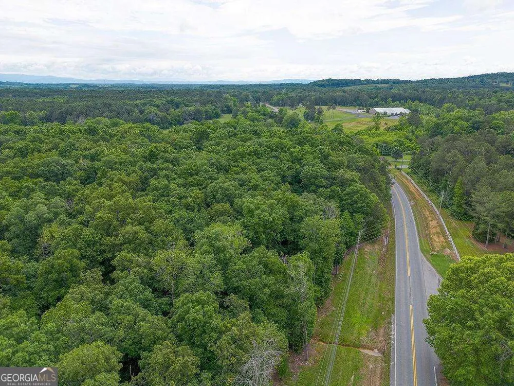 2148 Red Bud RD NE Calhoun, GA 30701