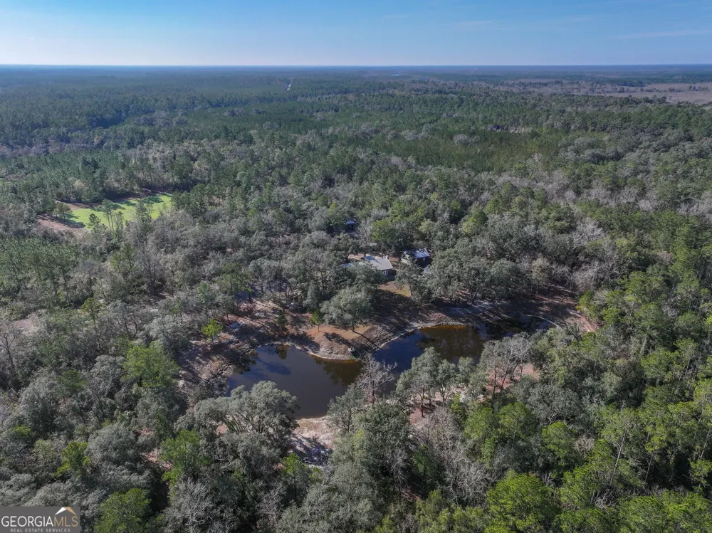 279 Mid River RD White Oak, GA 31568