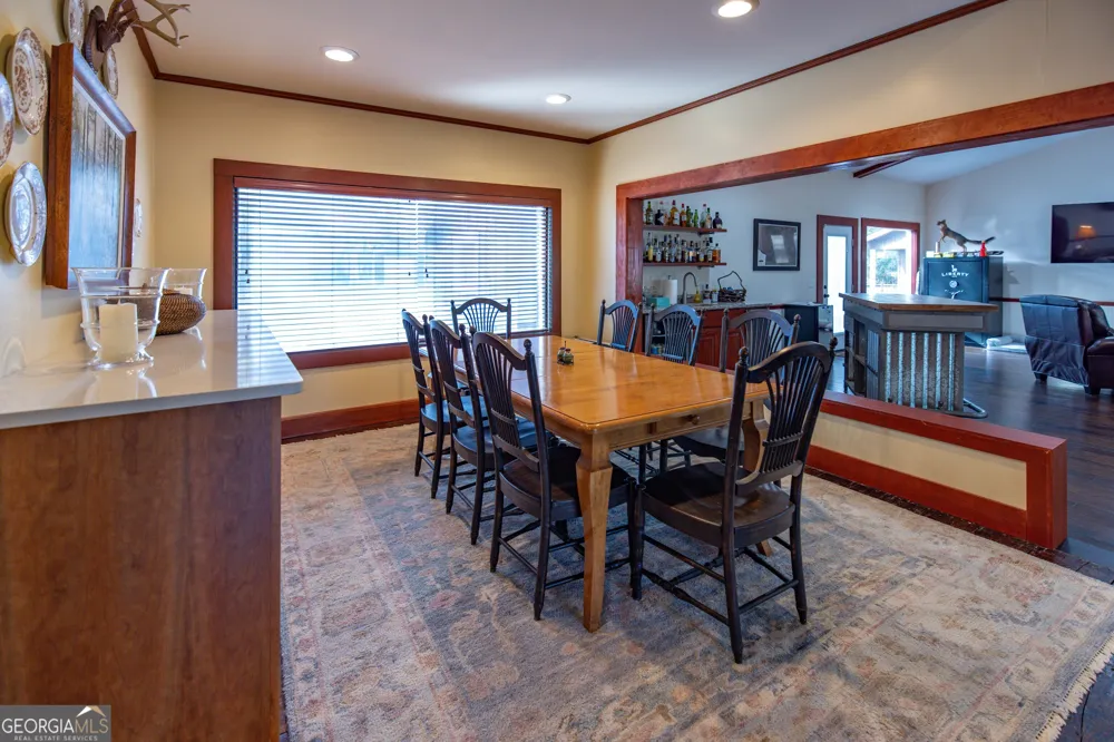 279 Mid River RD White Oak, GA 31568