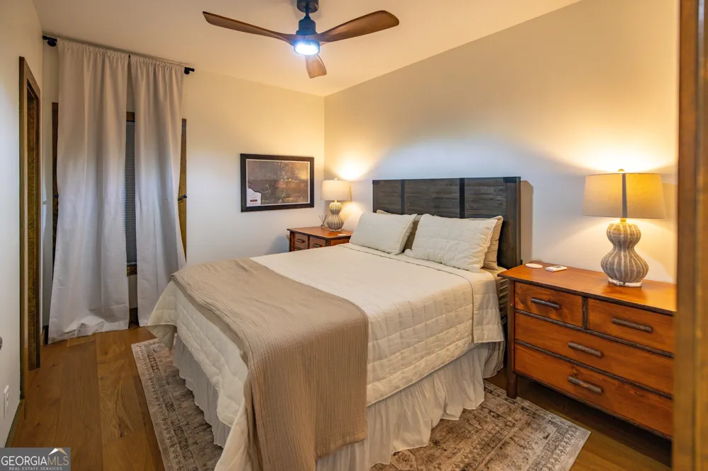 279 Mid River RD White Oak, GA 31568