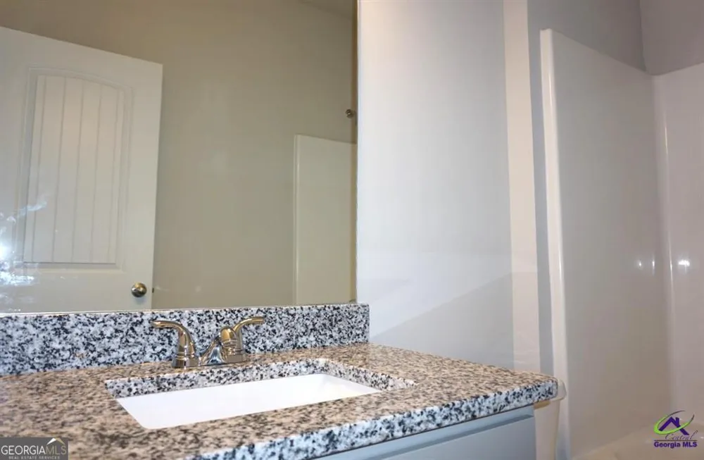 121 Bluecoat TRL Byron, GA 31008