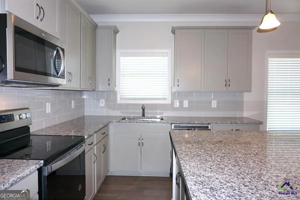 121 Bluecoat TRL Byron, GA 31008