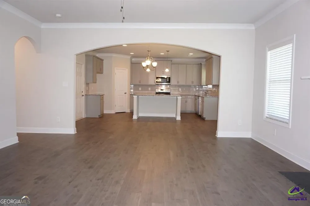121 Bluecoat TRL Byron, GA 31008
