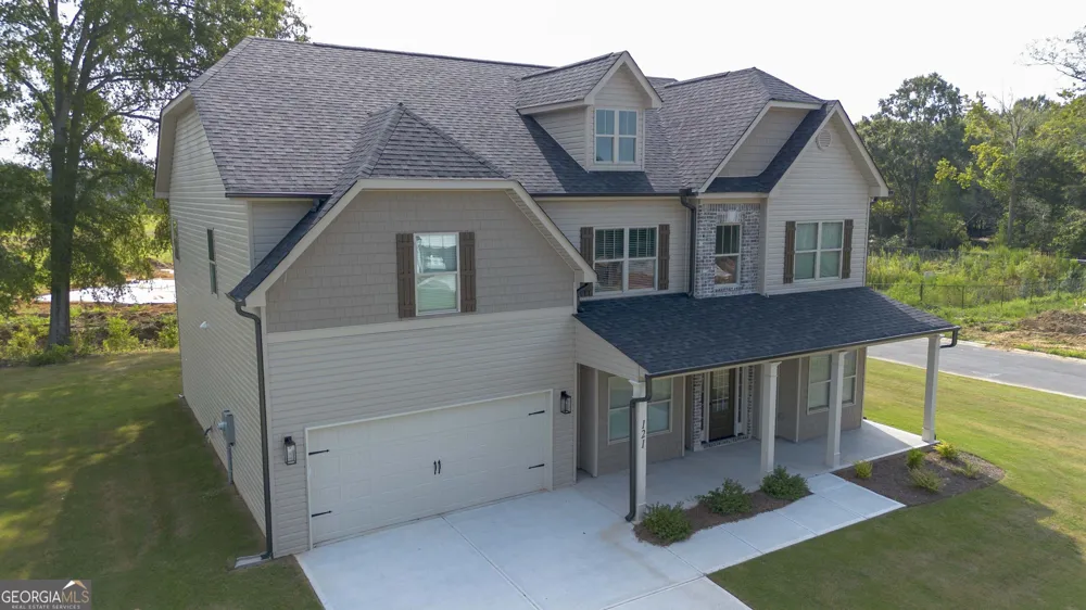 121 Bluecoat TRL Byron, GA 31008