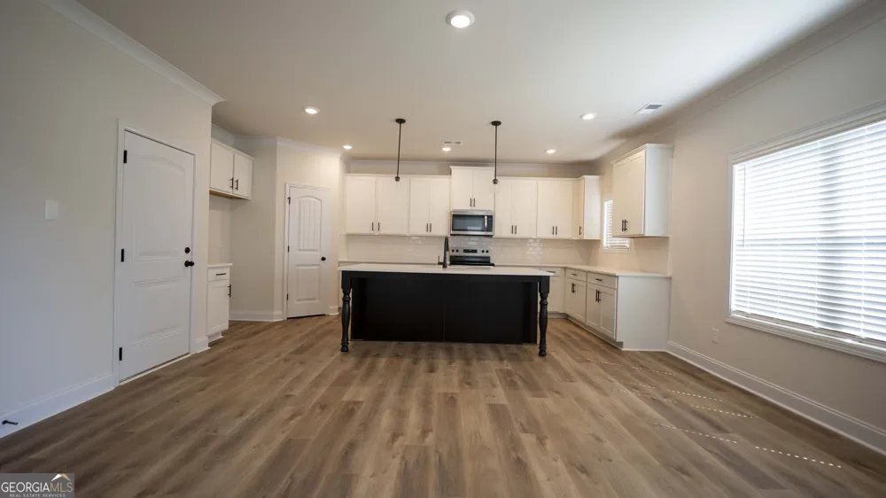 121 Bluecoat TRL Byron, GA 31008