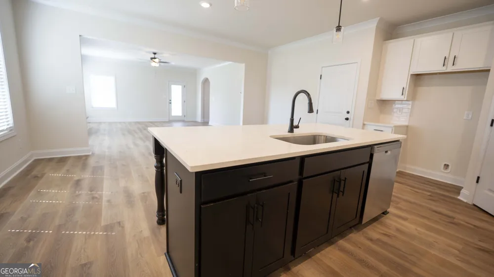121 Bluecoat TRL Byron, GA 31008