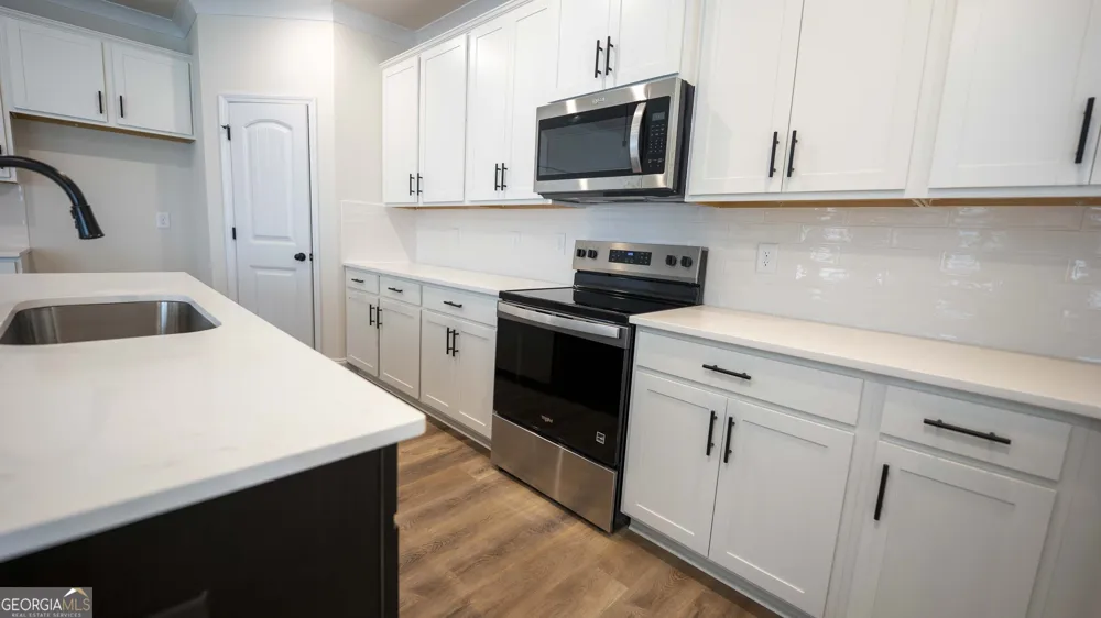 121 Bluecoat TRL Byron, GA 31008