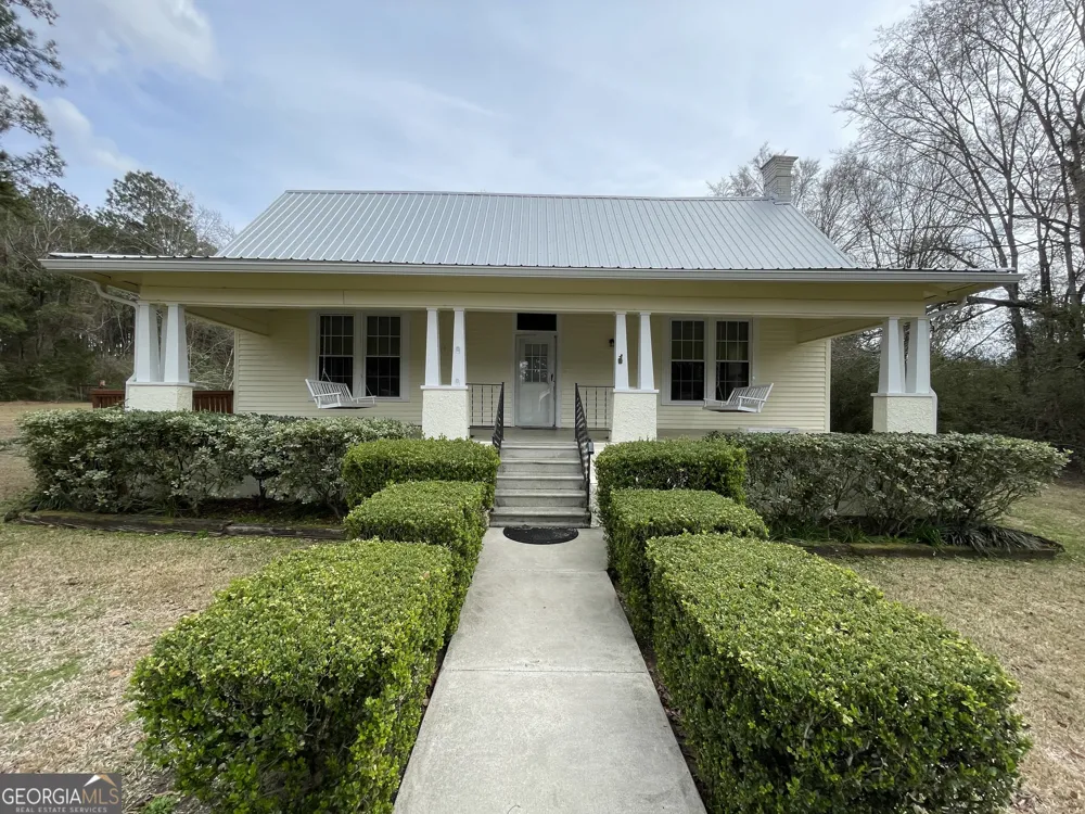 492 Ga Highway 26 E Cochran, GA 31014