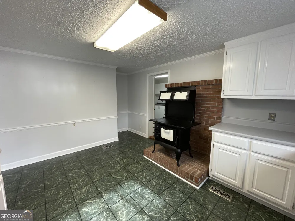492 Ga Highway 26 E Cochran, GA 31014