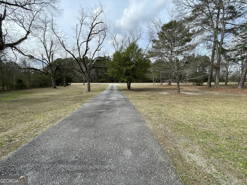 492 Ga Highway 26 E Cochran, GA 31014