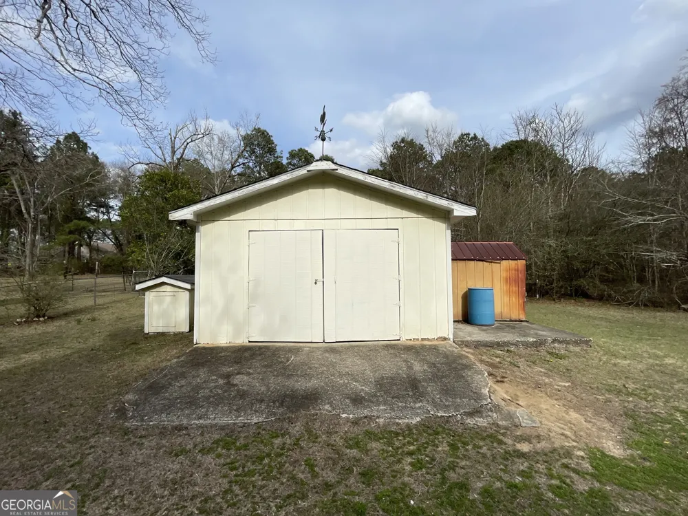 492 Ga Highway 26 E Cochran, GA 31014