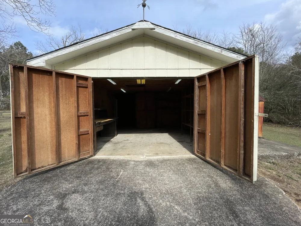 492 Ga Highway 26 E Cochran, GA 31014