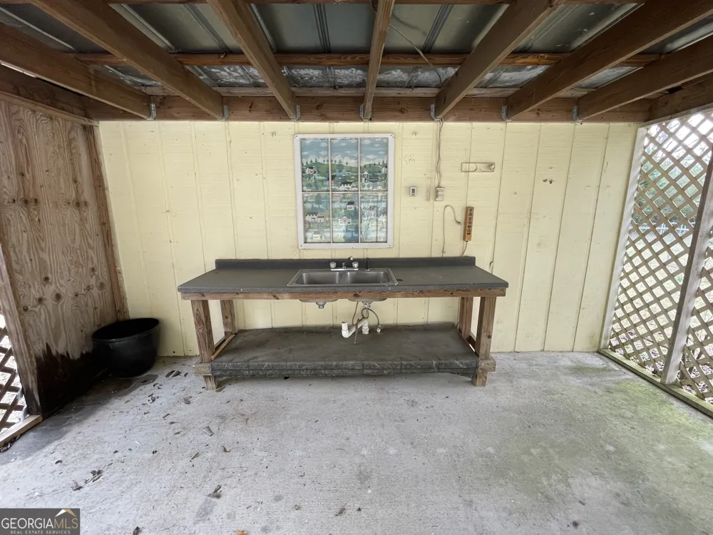 492 Ga Highway 26 E Cochran, GA 31014