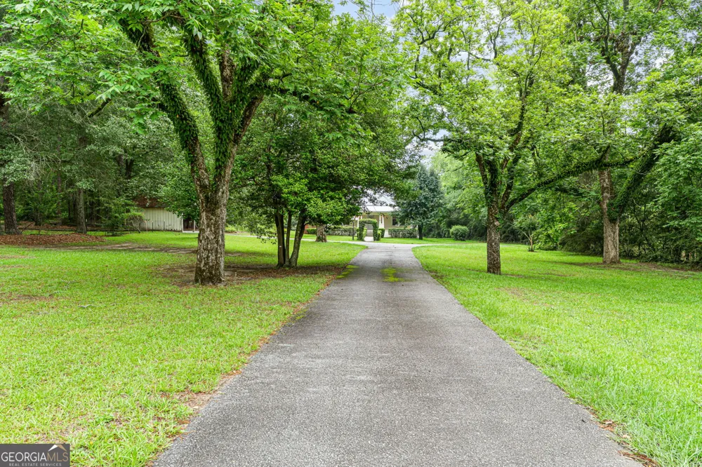 492 Ga Highway 26 E Cochran, GA 31014