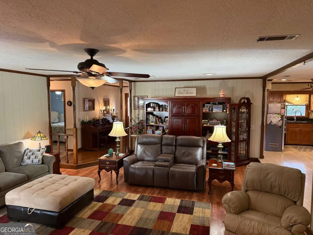 5686 Golden Isle W Baxley, GA 31513