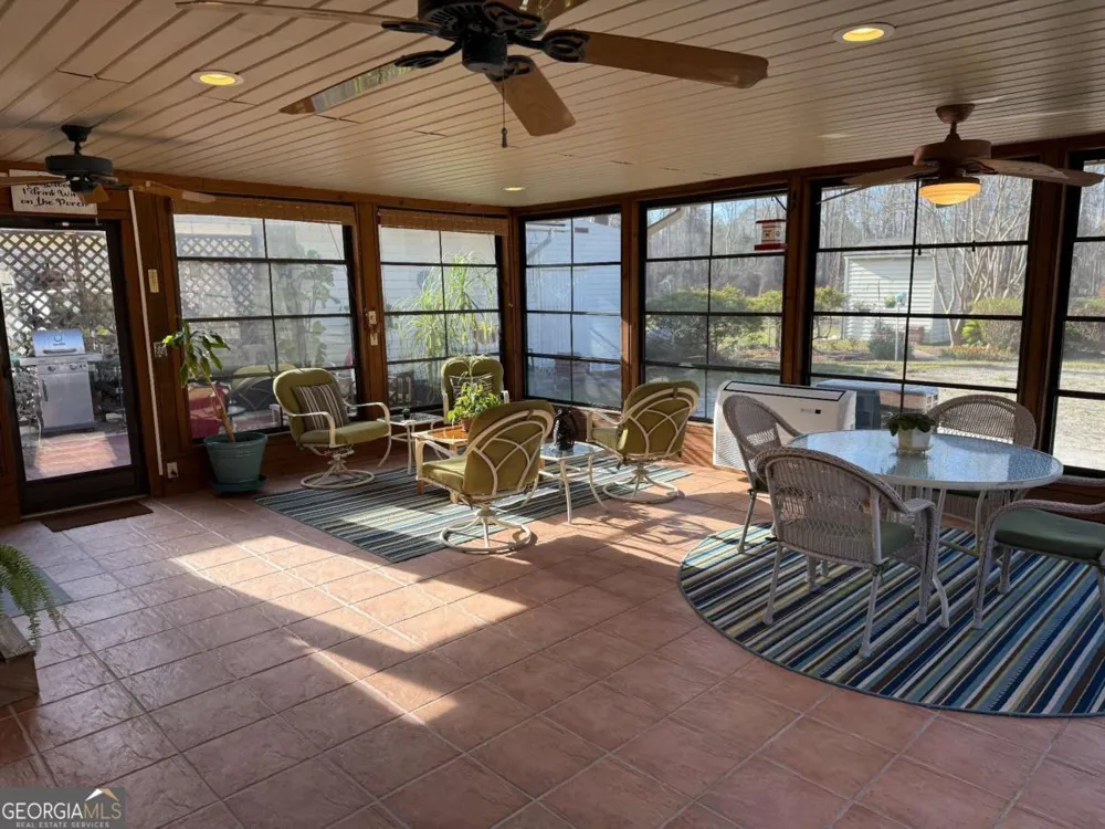 5686 Golden Isle W Baxley, GA 31513