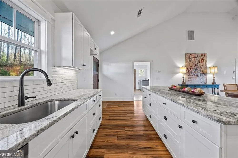 665 N Holcomb DR Martin, GA 30557