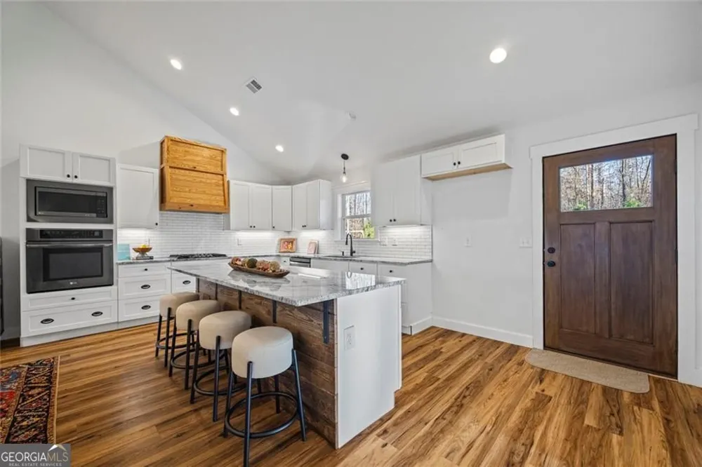 665 N Holcomb DR Martin, GA 30557