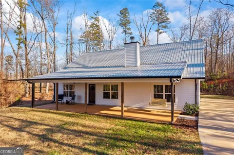 665 N Holcomb DR