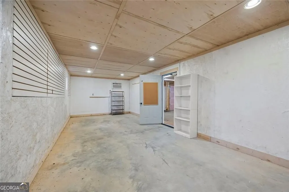 665 N Holcomb DR Martin, GA 30557