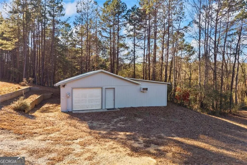 665 N Holcomb DR Martin, GA 30557