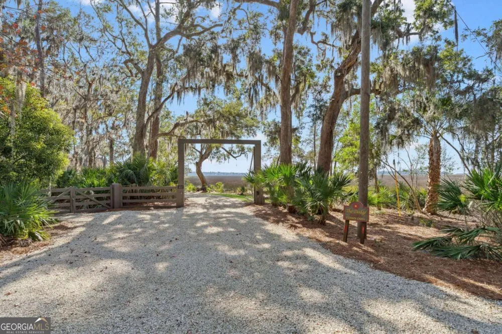 400 Stevens RD St. Simons, GA 31522