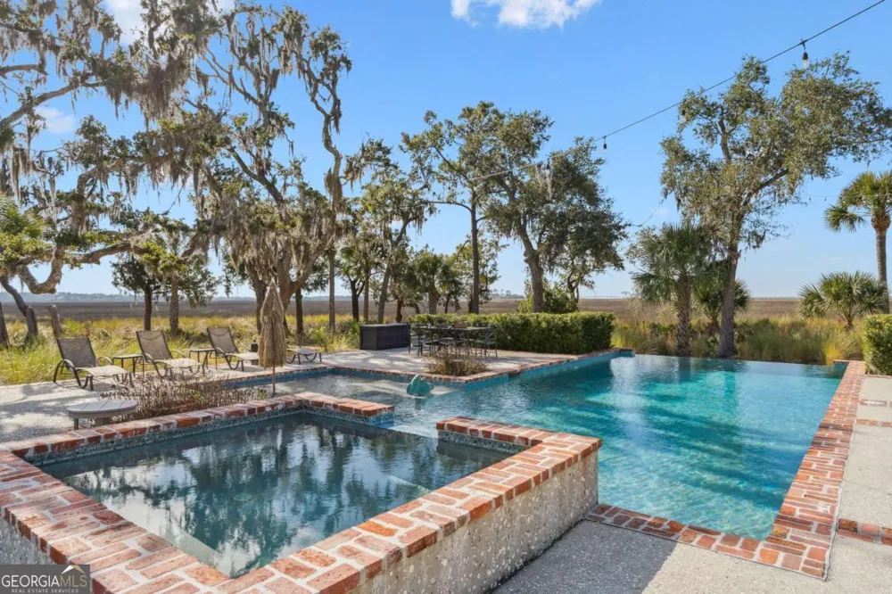 400 Stevens RD St. Simons, GA 31522